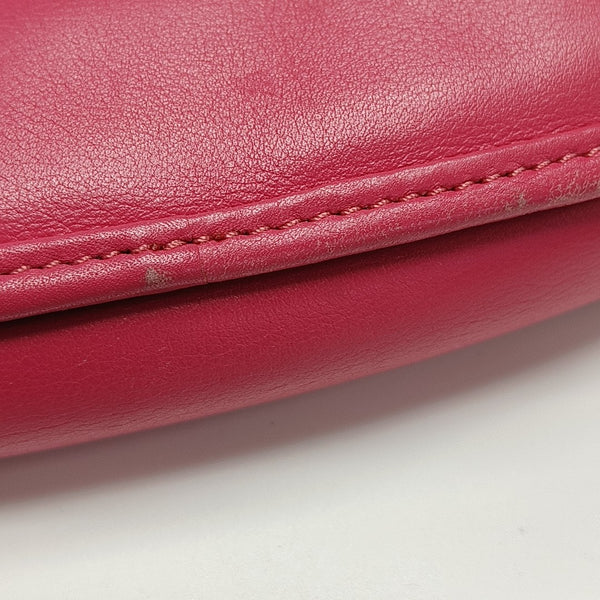 Vlogo Signatur Quilted Calfskin Red