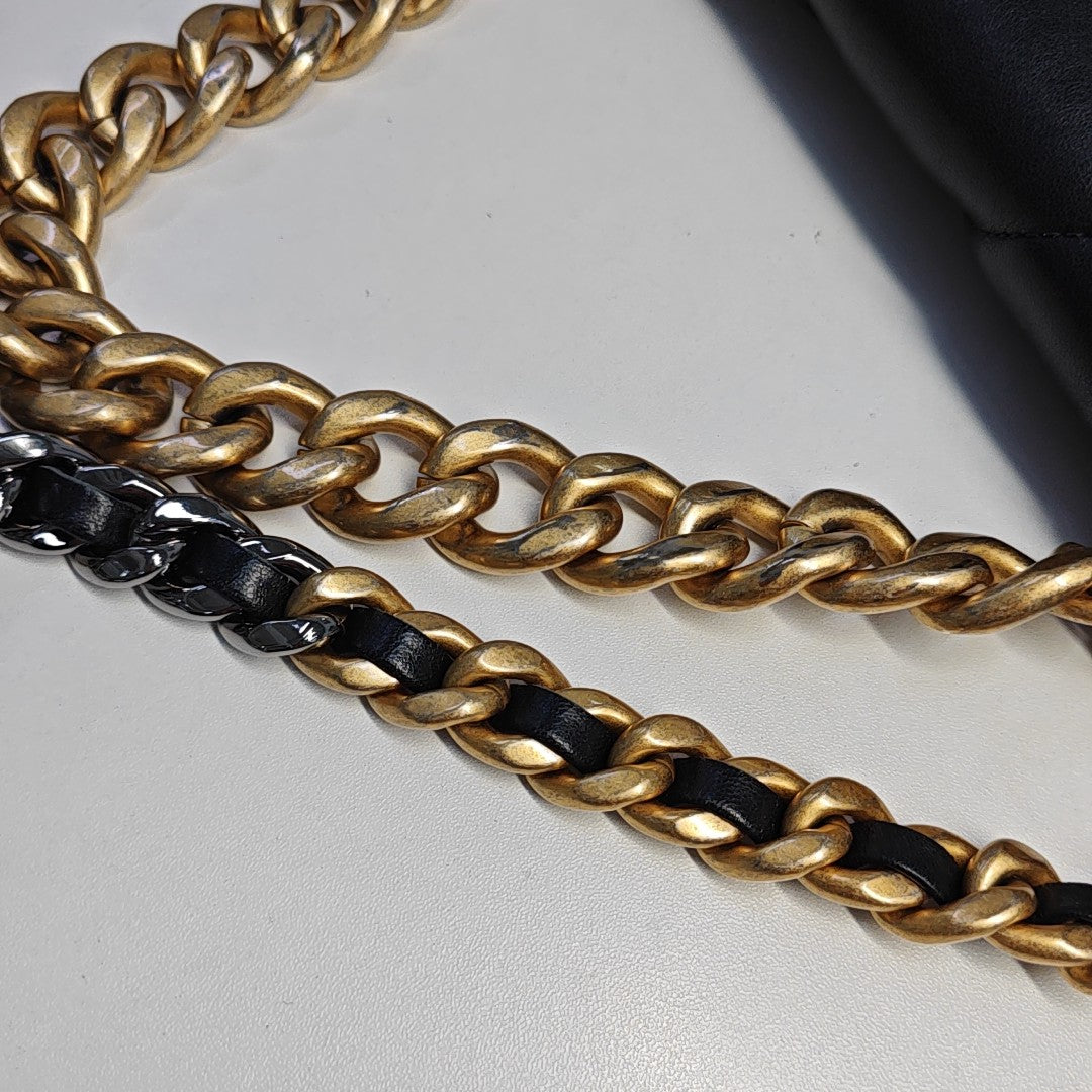 CHANEL 19 Maxi Quilted Lambskin Black