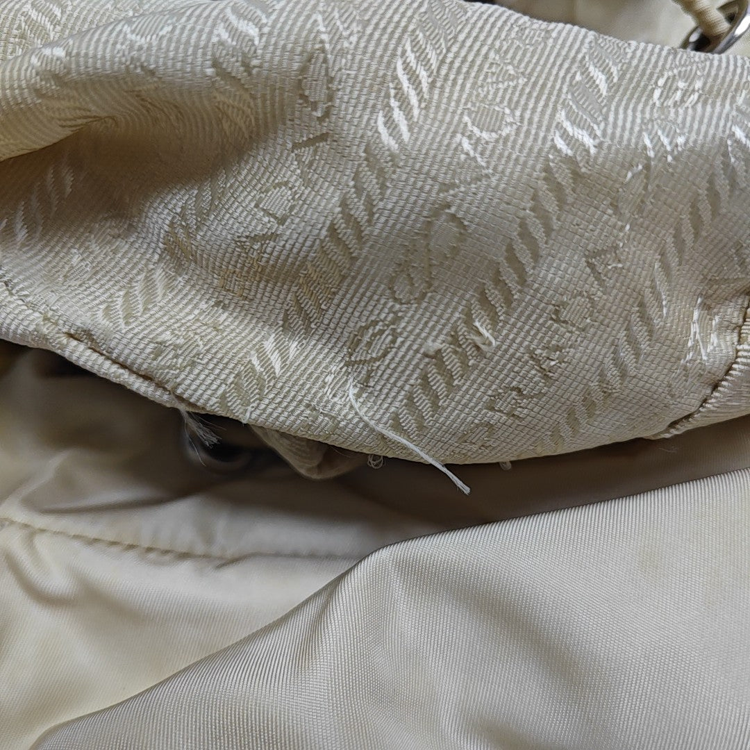 Re-Nylon Medium Nylon Beige