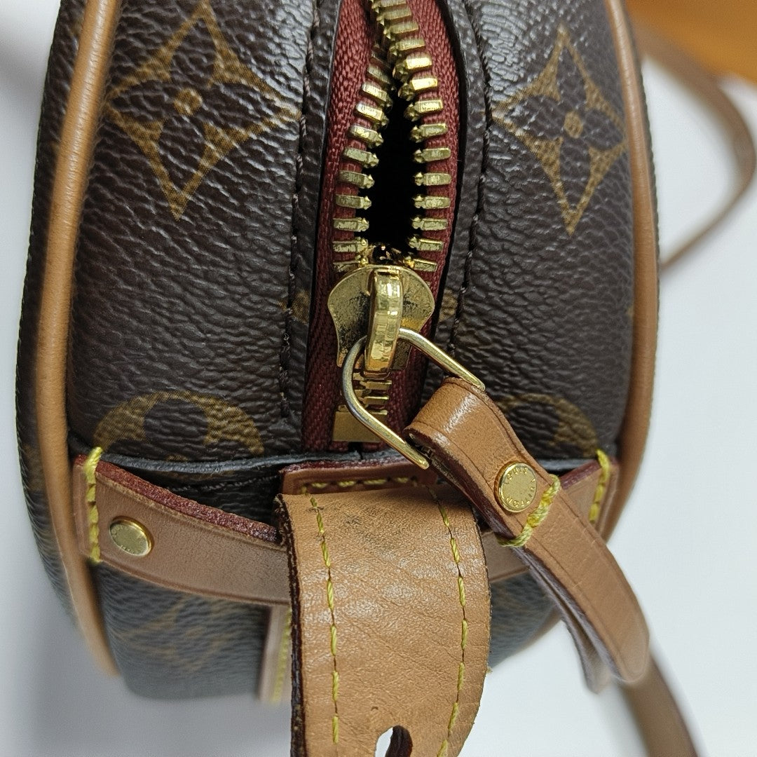 BOITE CHAPEAU PM Monogram Coated Canvas Brown