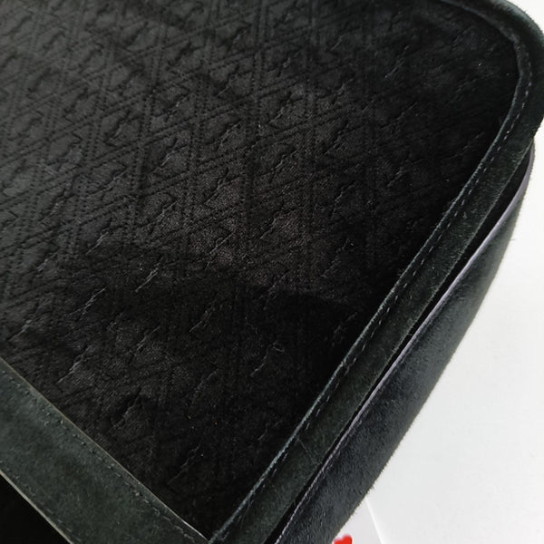 Suede Medium Black