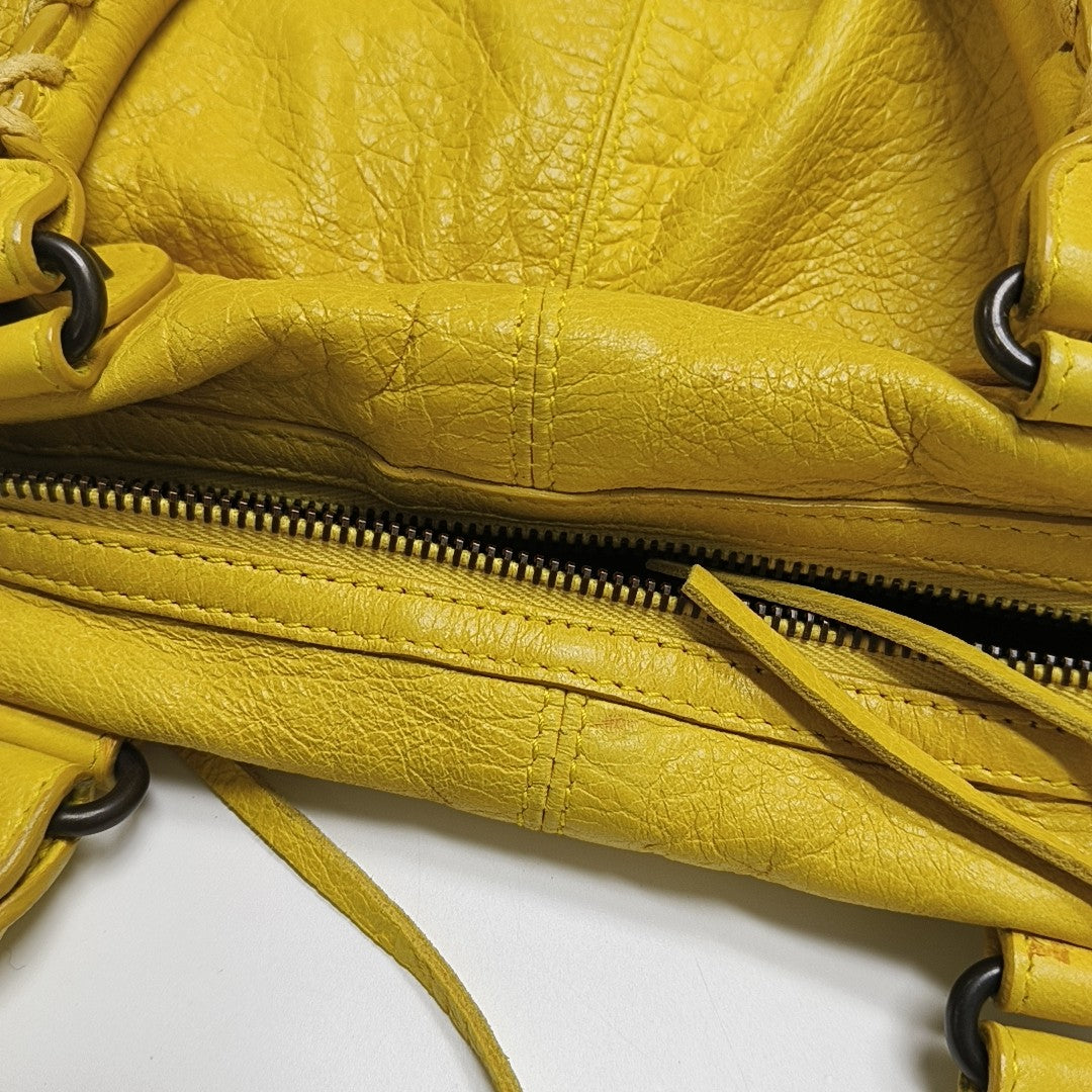 Twiggy Lambskin Yellow