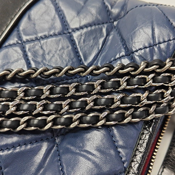 Authenticated pre-owned  GABRIELLE Small Quilted Calfskin Blue - Crossbody Bag at Looply