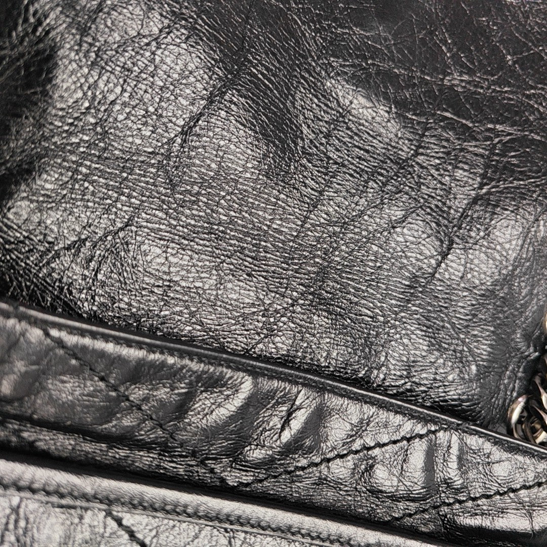 NIKI Medium Chevron Calfskin Black