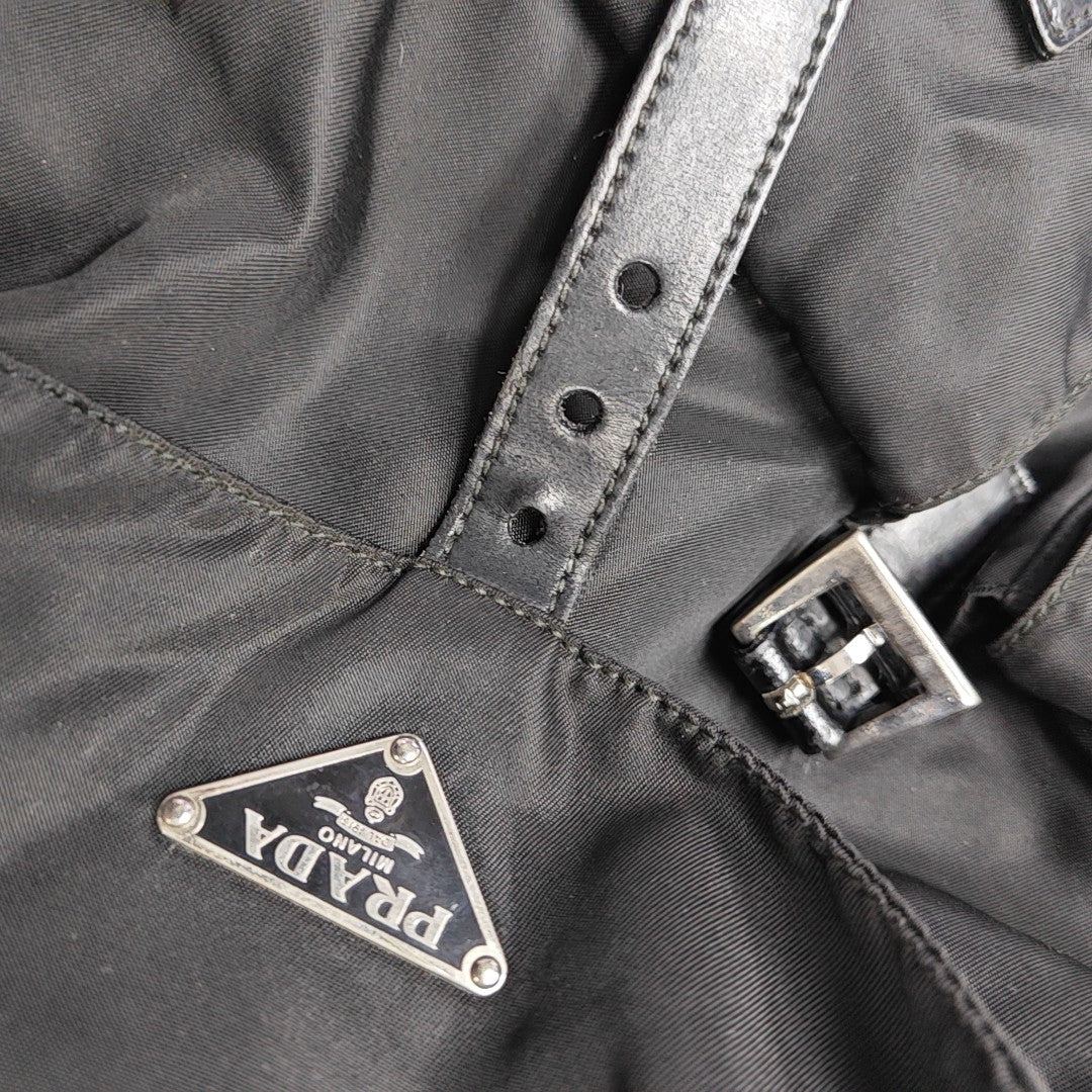 Vela Small Nylon Black