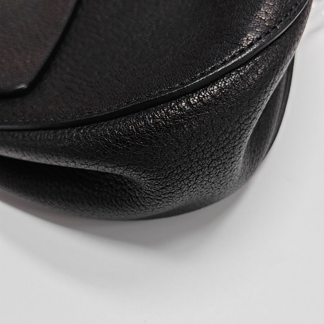 Drew Medium Calfskin Black