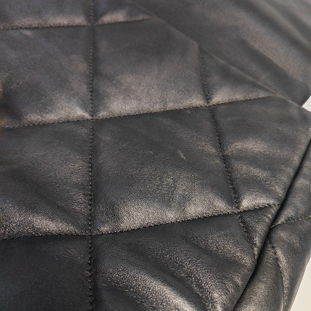 CHANEL 19 Maxi Quilted Lambskin Black