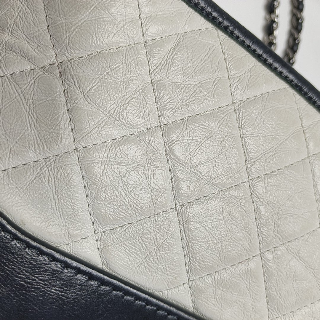 GABRIELLE Small Quilted Calfskin White