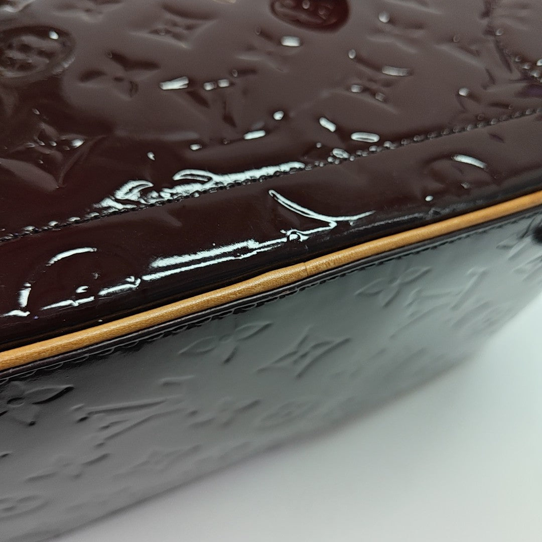 SUMMIT DRIVE Patent Leather Red