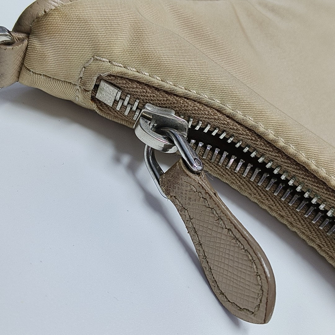 Re-Edition2000 Mini Nylon Beige
