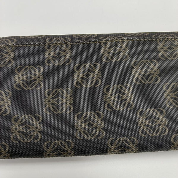 Monogram Leather Clutch Gray
