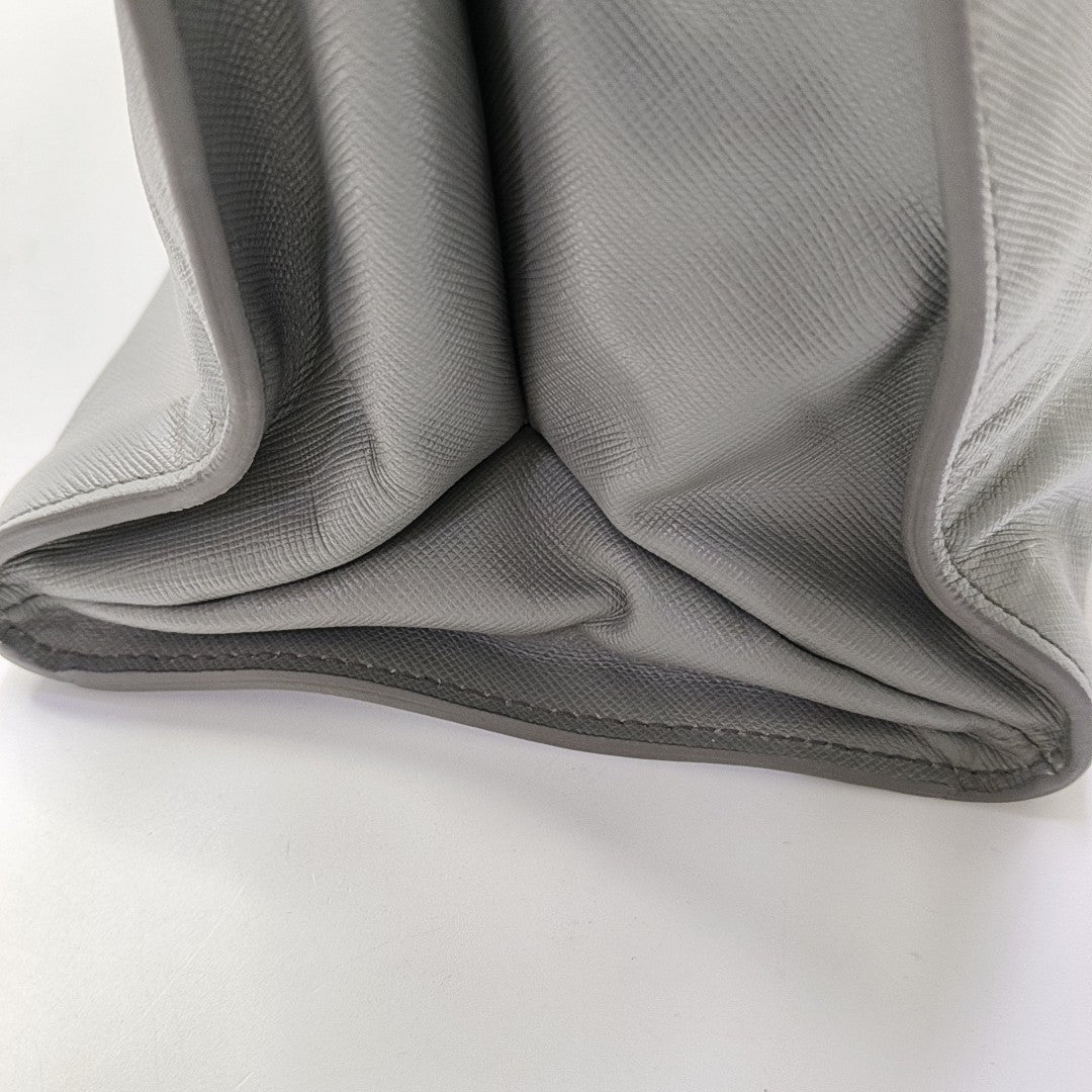 Esplanade Calfskin Gray