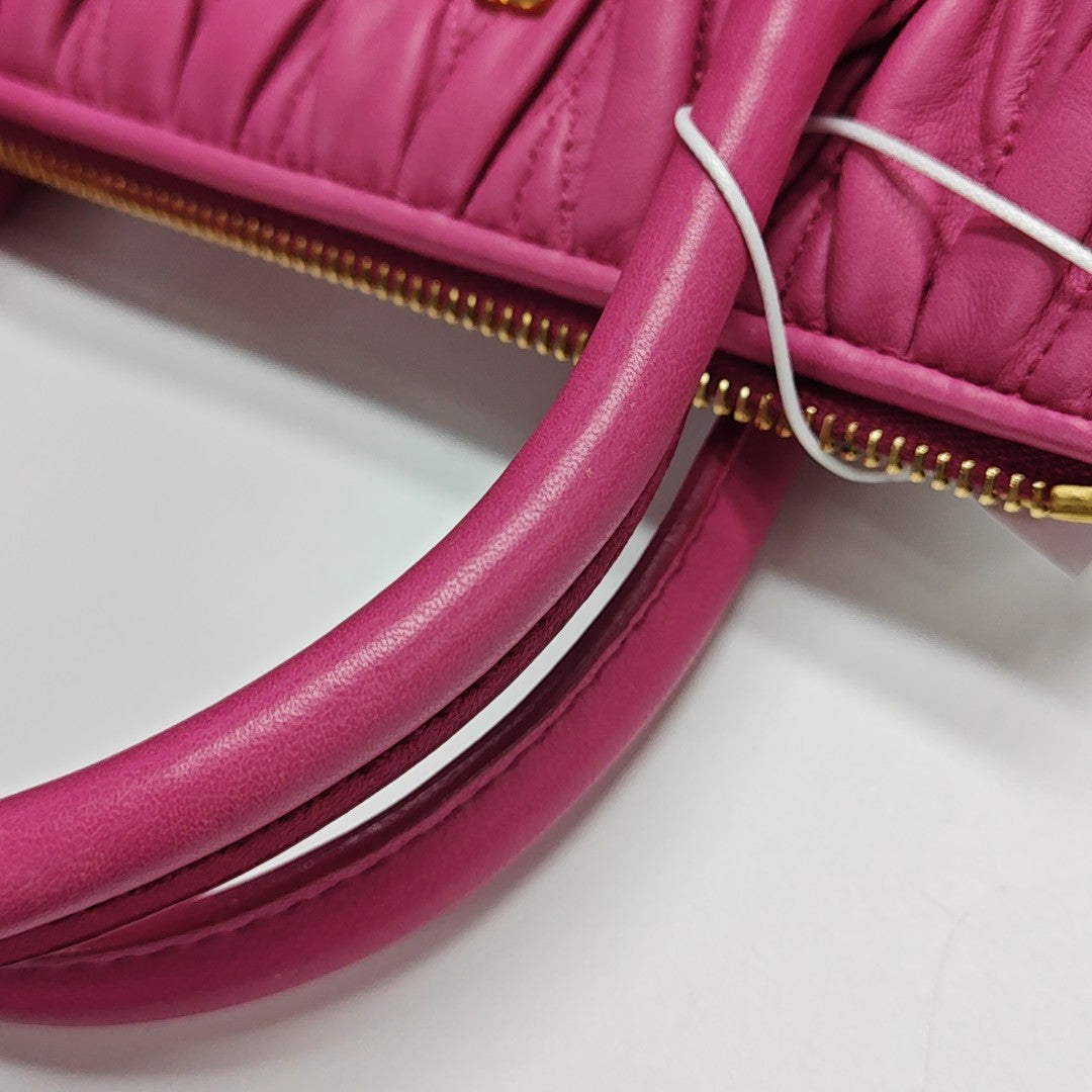 Avenue Quilted Lambskin Red
