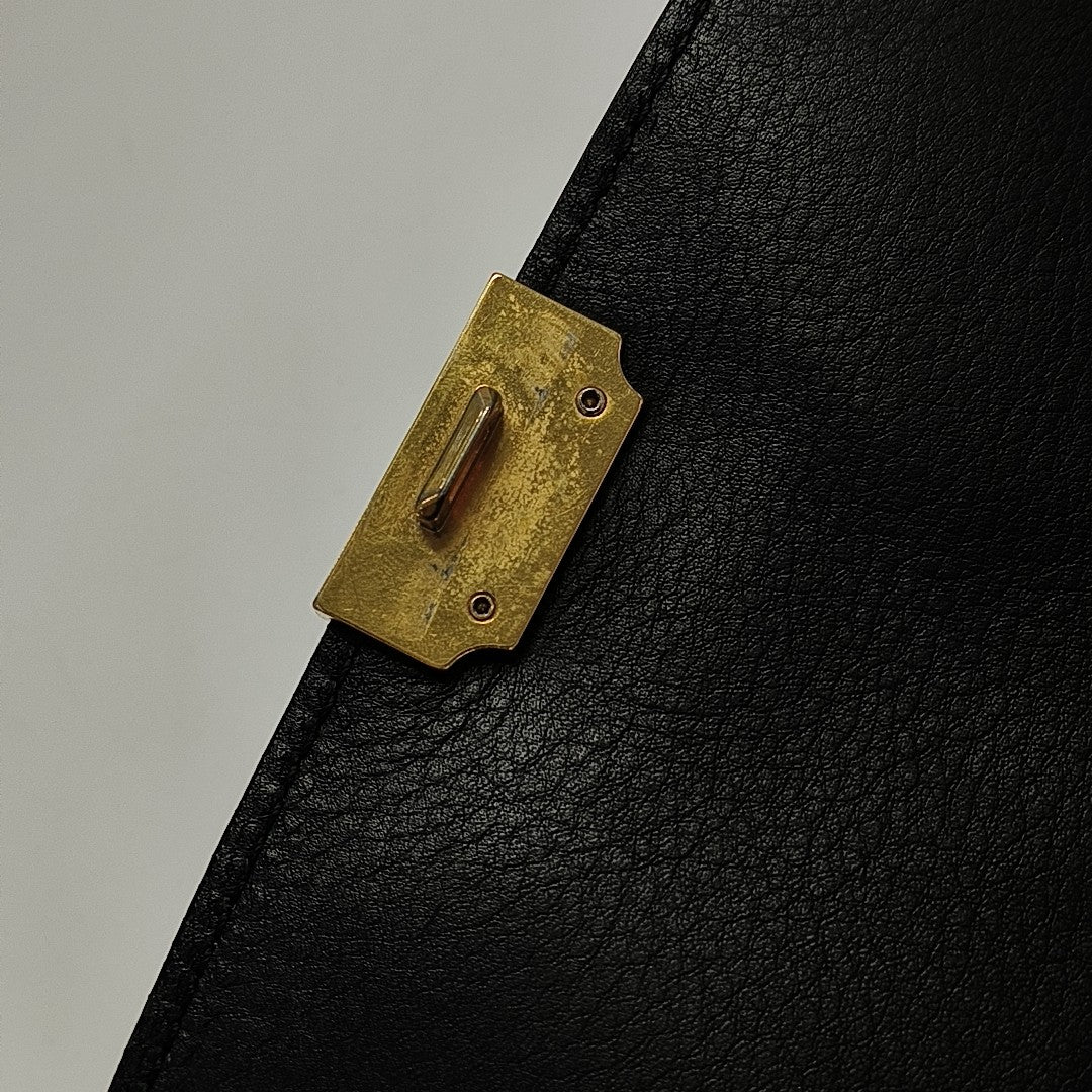 DK88 Medium Calfskin Black