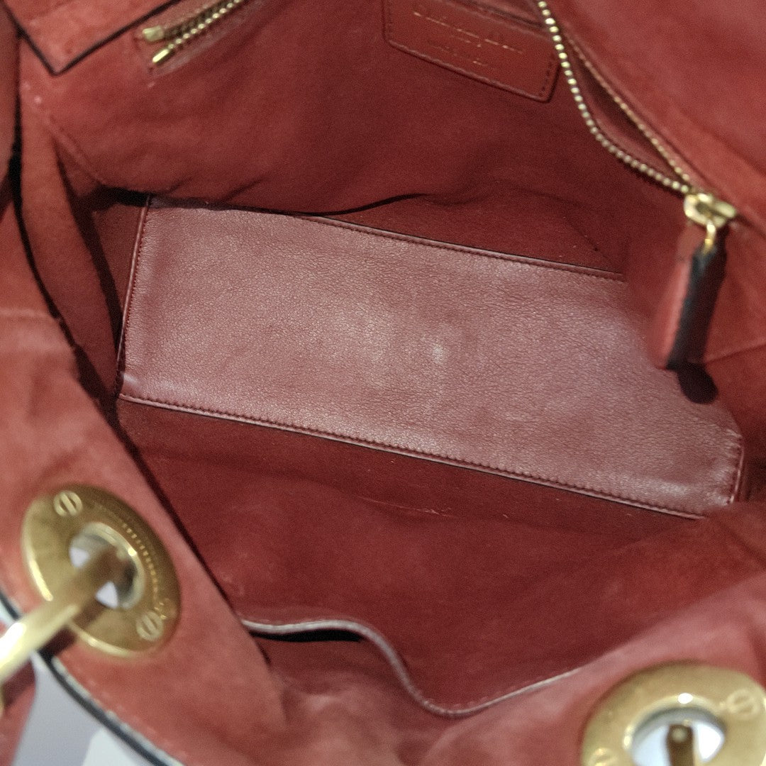 Lady Dior Mediano Piel de Becerro Roja