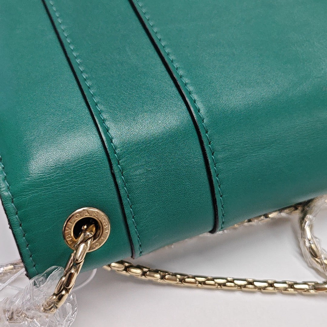 SERPENTI FOREVER Medium Calfskin Green