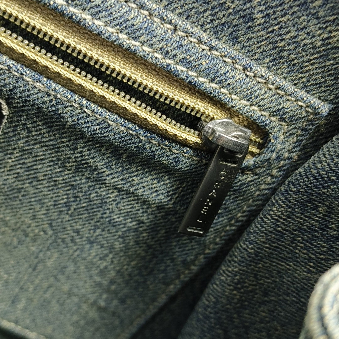 Canvas Medium Blue