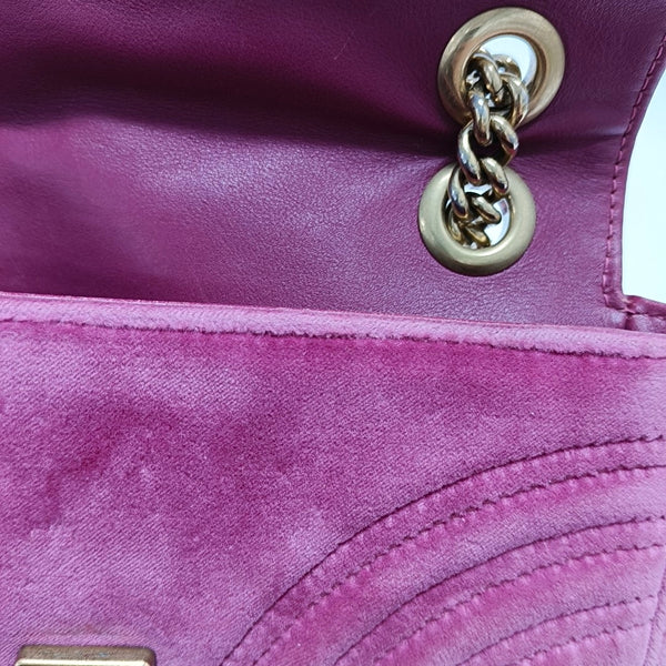 GG Marmont Small Quilted Velvet Red