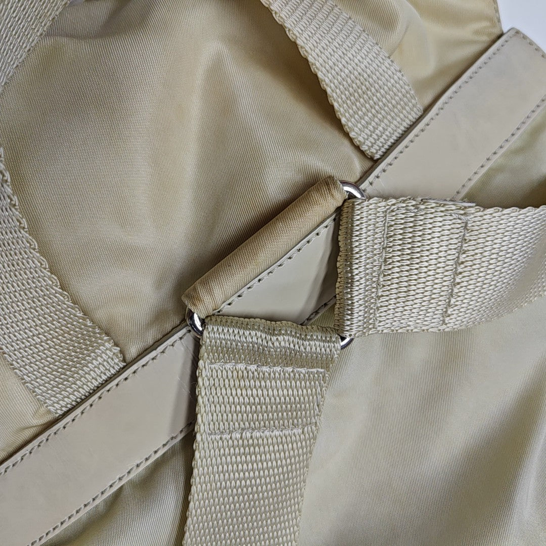 Re-Nylon Medium Nylon Beige