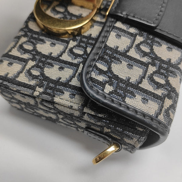 30 Montaigne Mini Oblique Canvas Blue