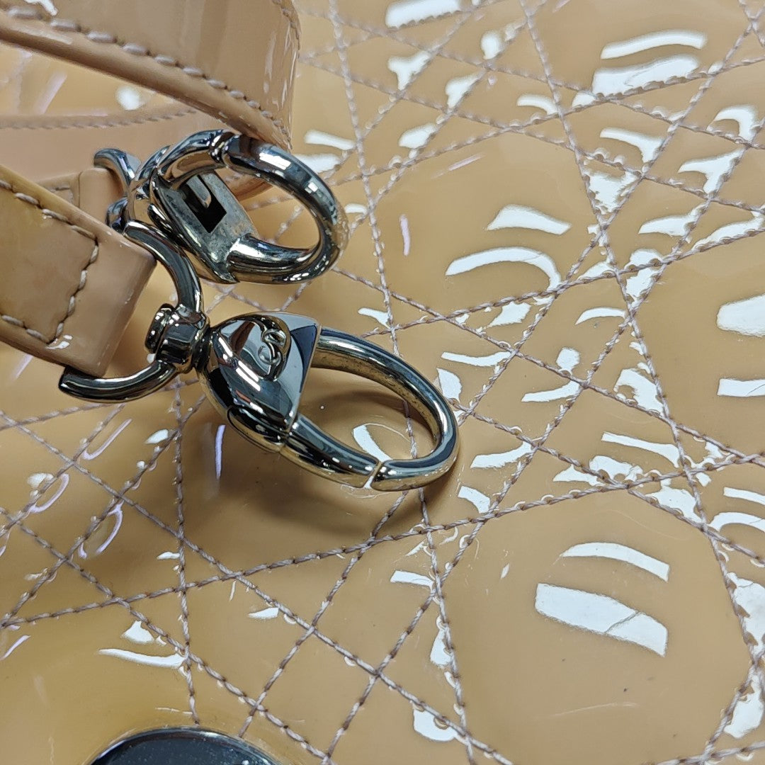 Lady Dior Medium Cannage Patent Leather Beige
