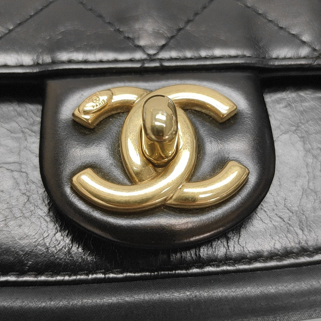 CLASSIC FLAP Mini Quilted Calfskin Black