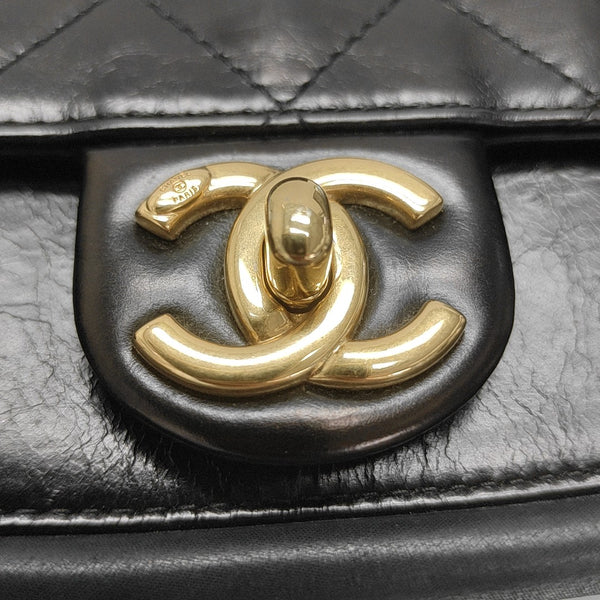 CLASSIC FLAP Mini Quilted Calfskin Black