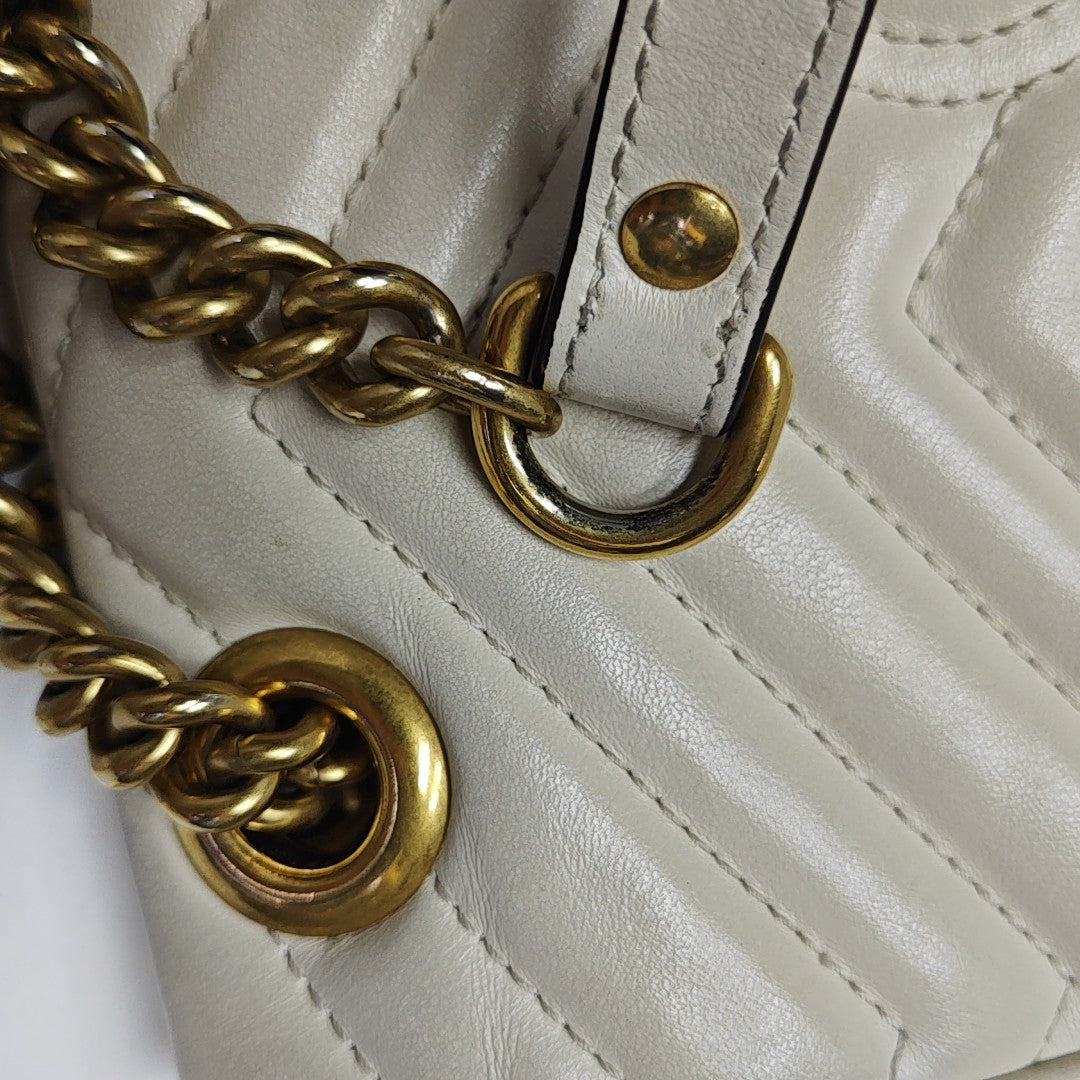 GG Marmont Medium Quilted Calfskin White