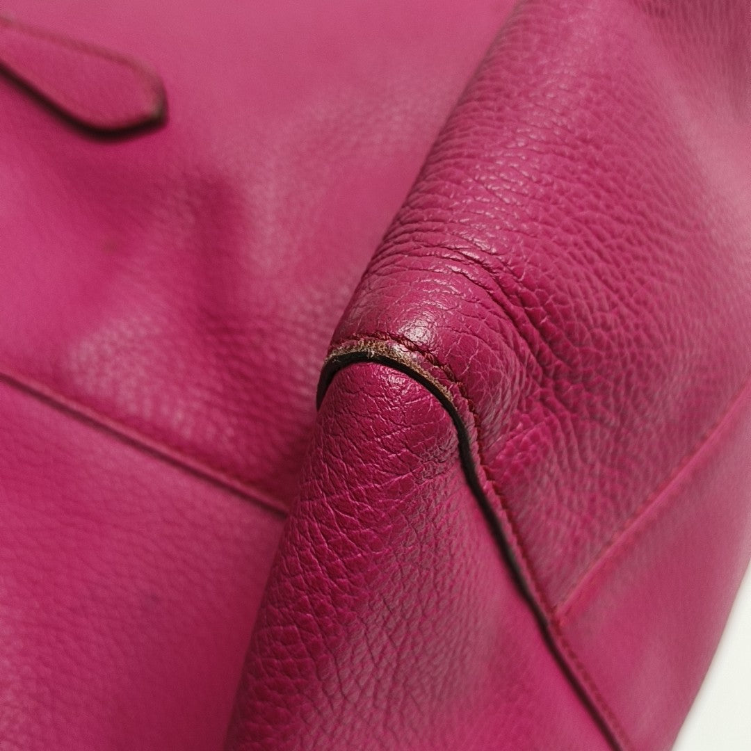 Swing Medium Calfskin Red