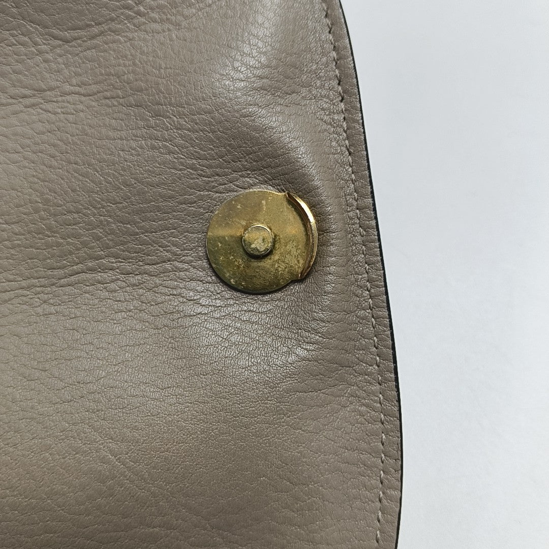Nile Medium Calfskin Gray