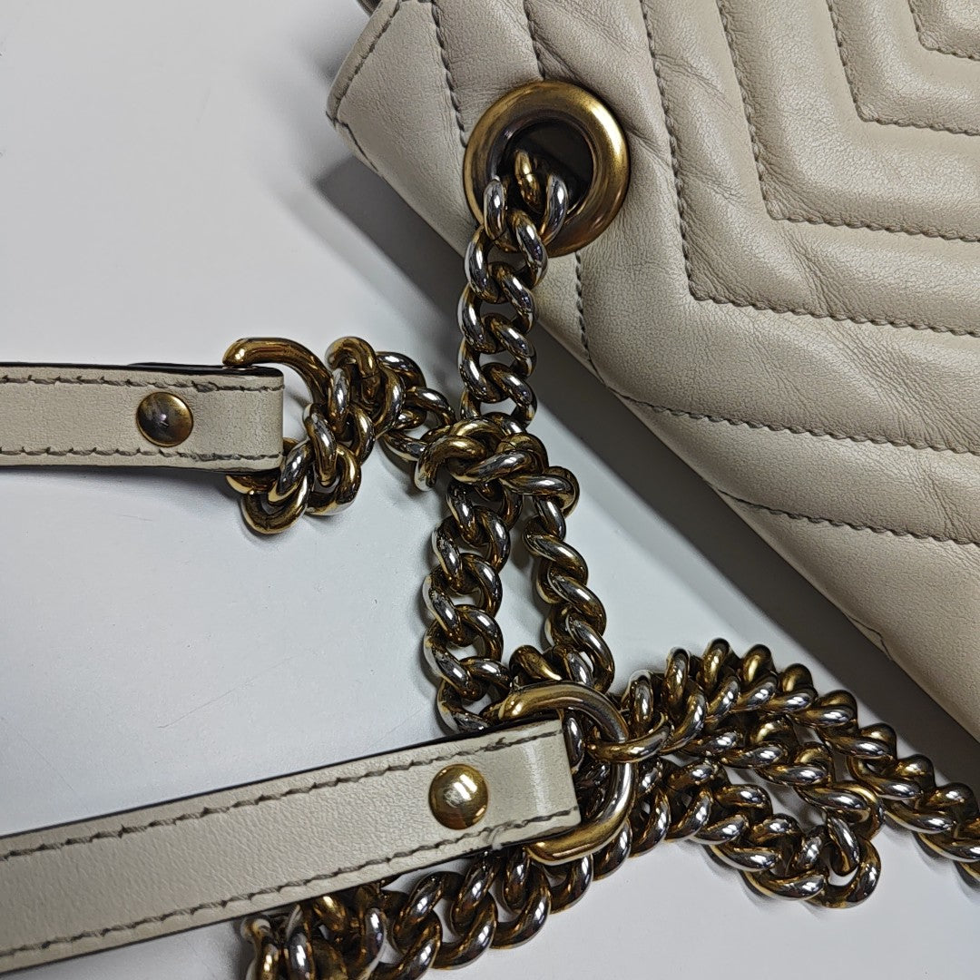 GG Marmont Medium Quilted Calfskin White