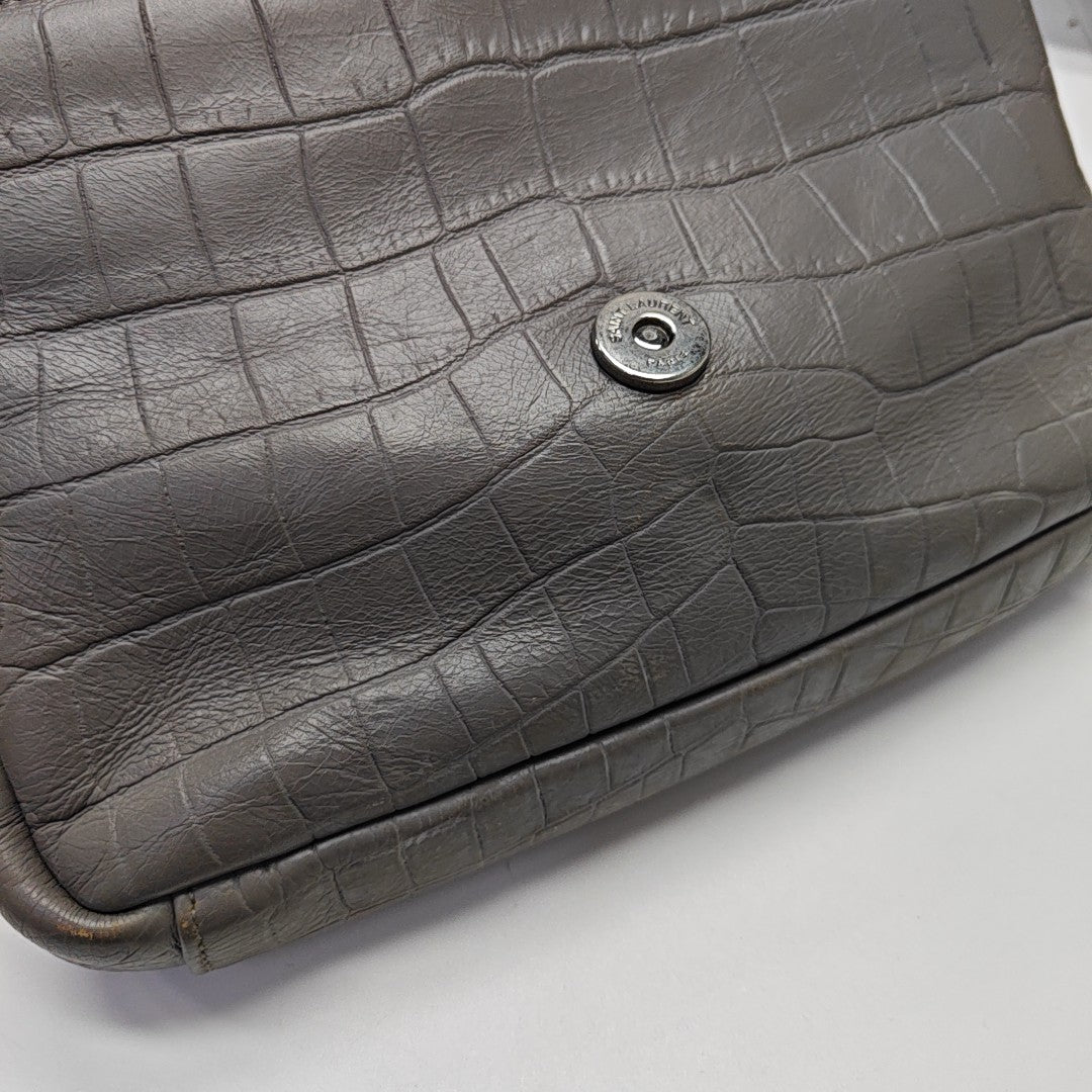 COLLEGE Medium Calfskin Gray