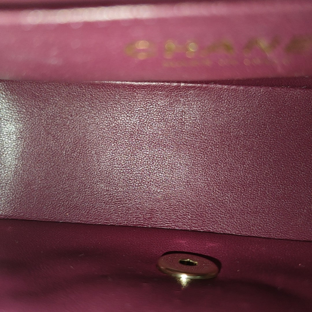 CLASSIC FLAP Mini Quilted Lambskin Purple