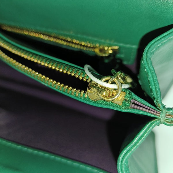 SERPENTI FOREVER Medium Calfskin Green