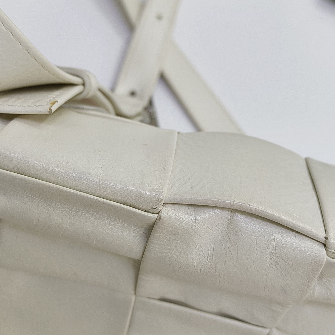 Cassette Medium Calfskin White