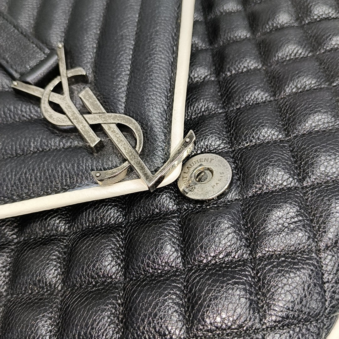 COLLEGE Large Chevron Calfskin Black
