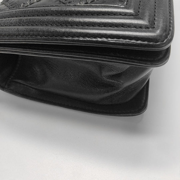 BOY CHANEL Medium Quilted Calfskin Black