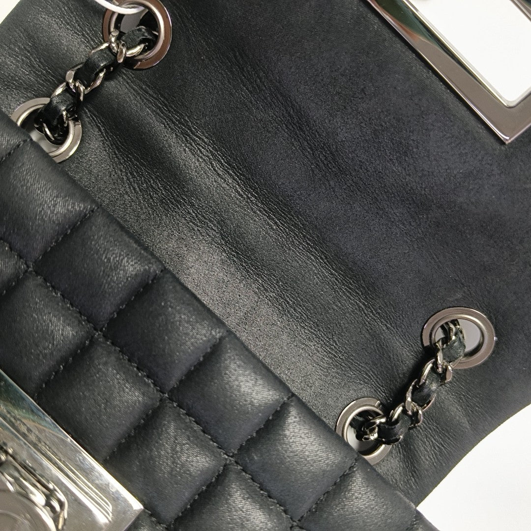 Quilted Calfskin Shoulder Bag Black