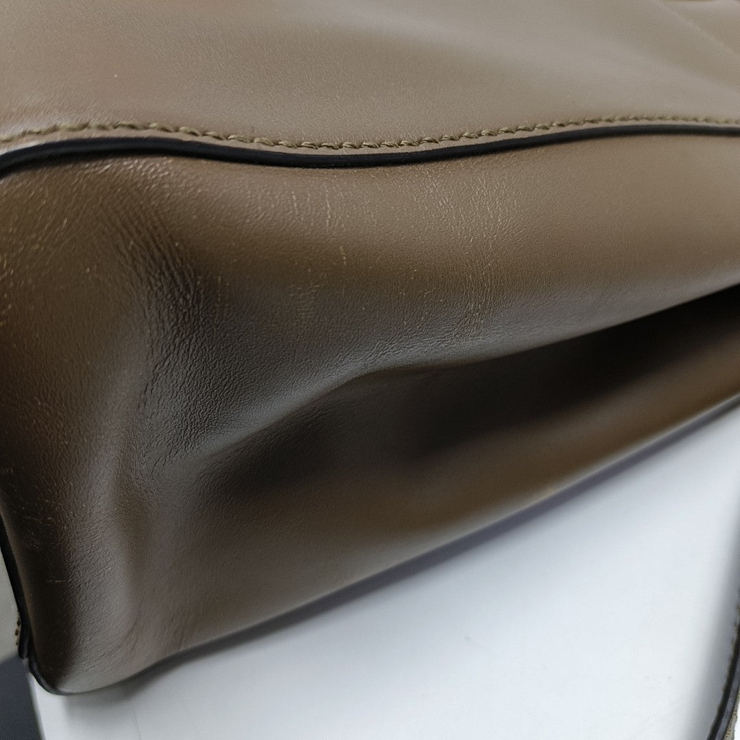 Peekaboo Medium Calfskin Brown