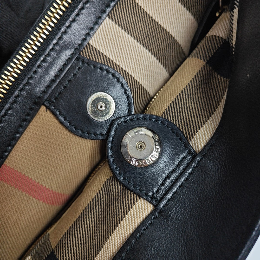 The Banner Medium Calfskin Black