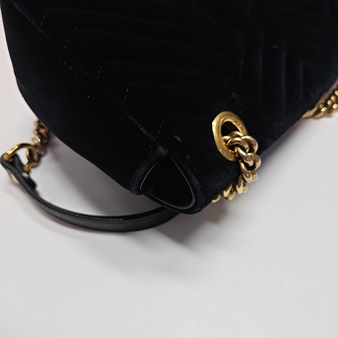 GG Marmont Medium Quilted Velvet Black
