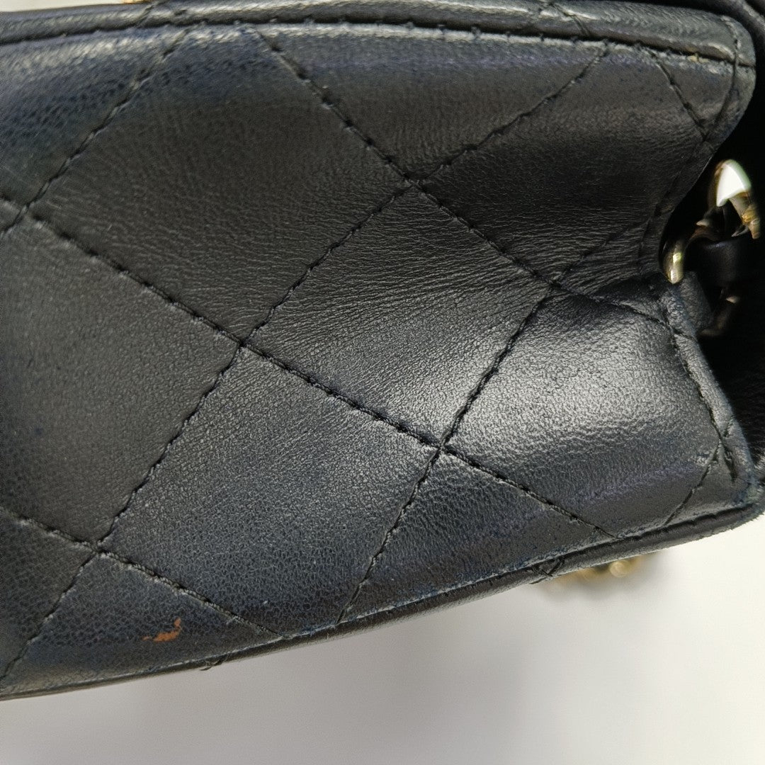 CLASSIC FLAP Mini Quilted Lambskin Black