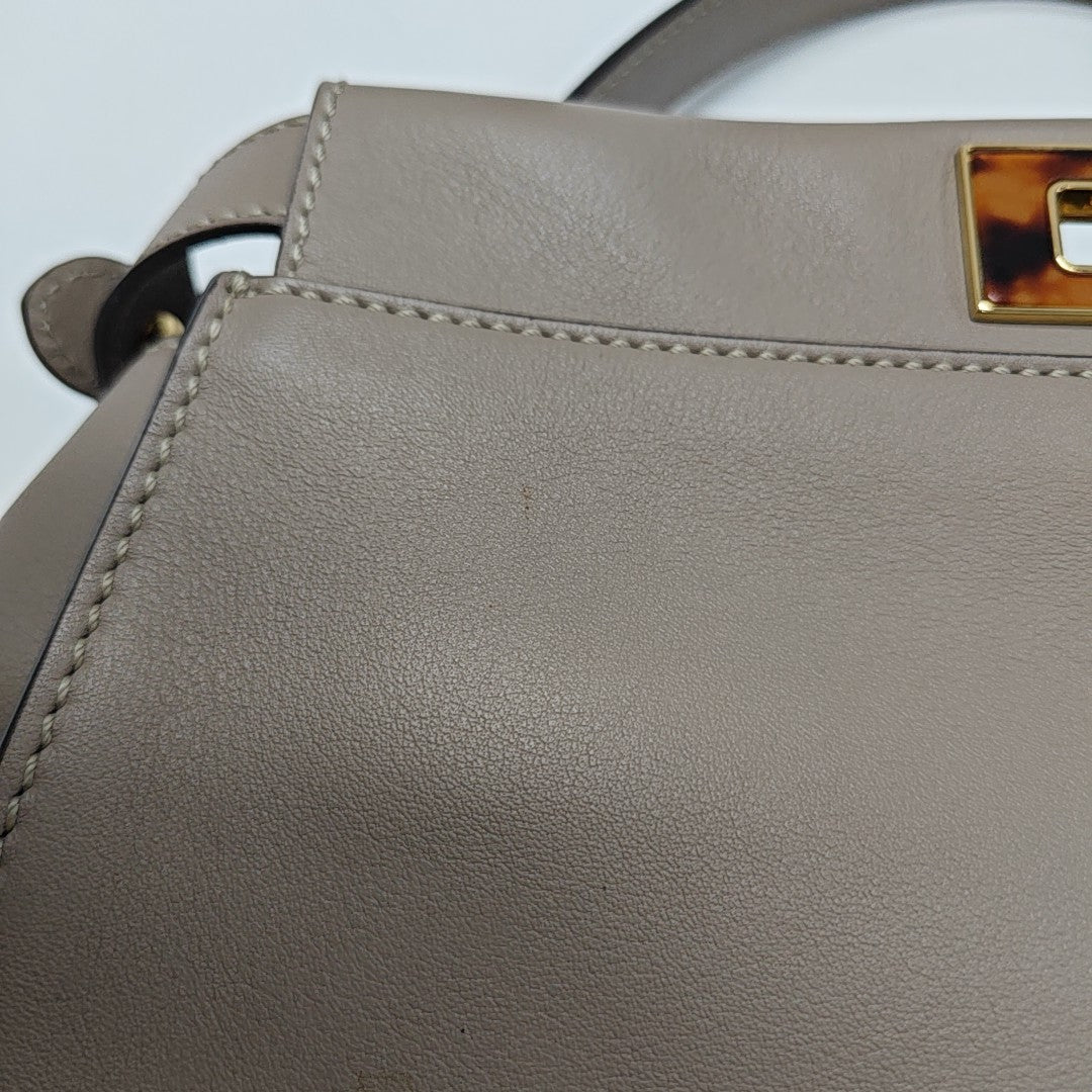 Peekaboo Medium Calfskin Beige