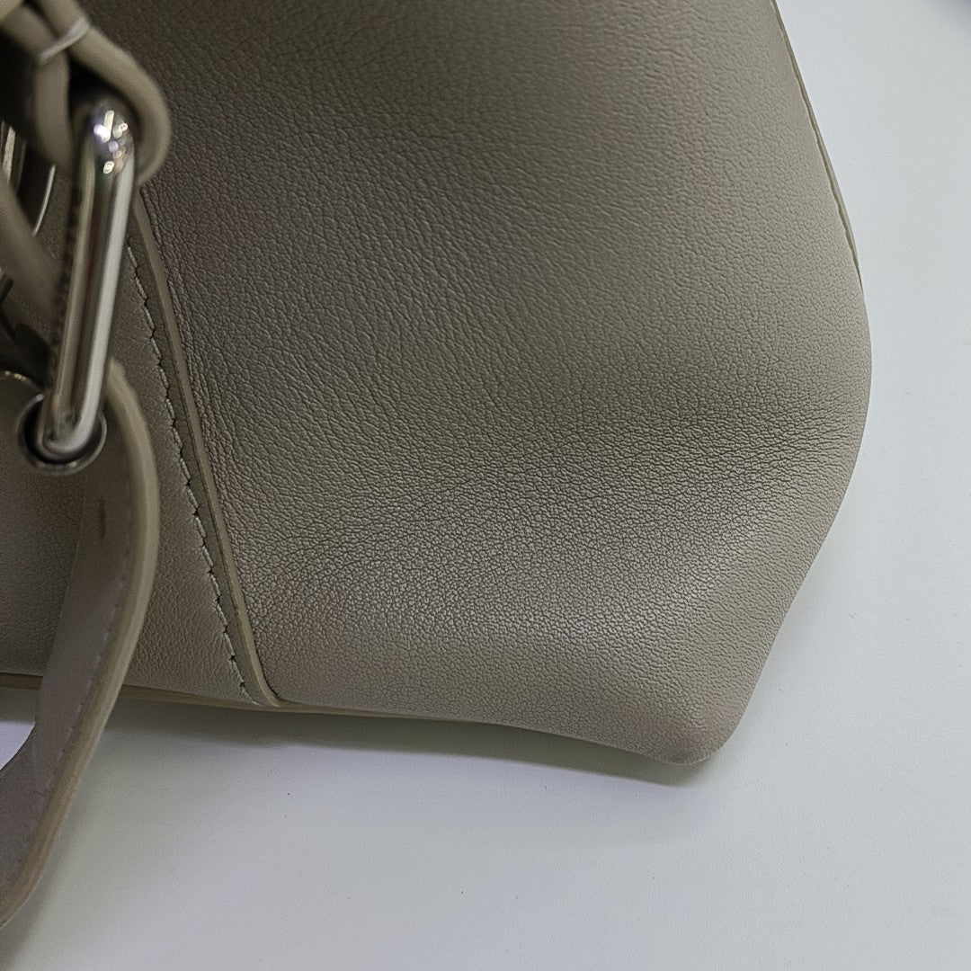 Downtown Calfskin Gray