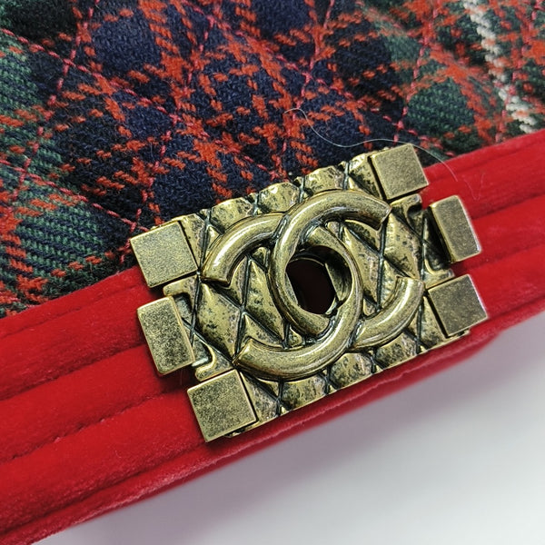 BOY CHANEL Small Quilted Velvet Red