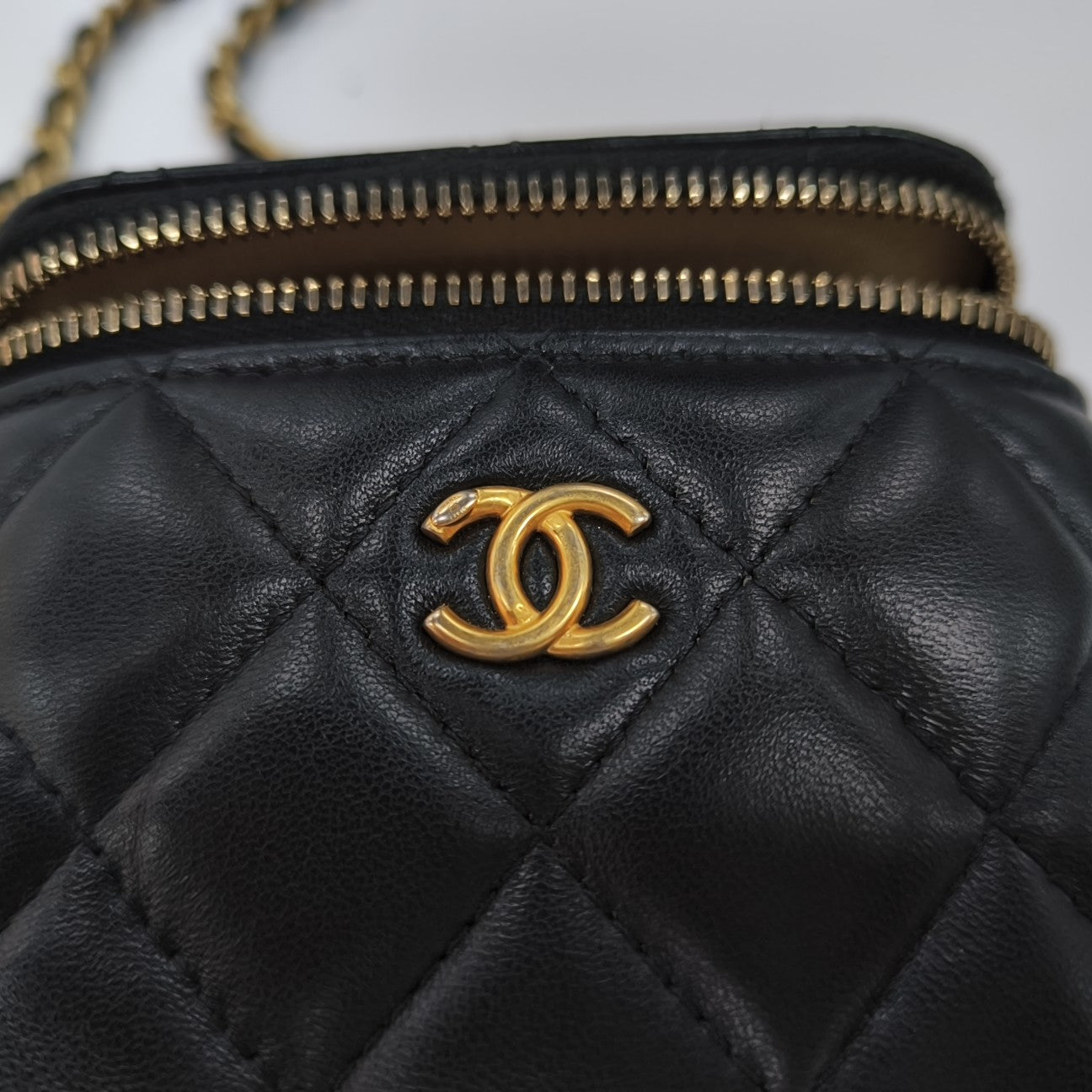 VANITY CASE Mini Quilted Lambskin Black