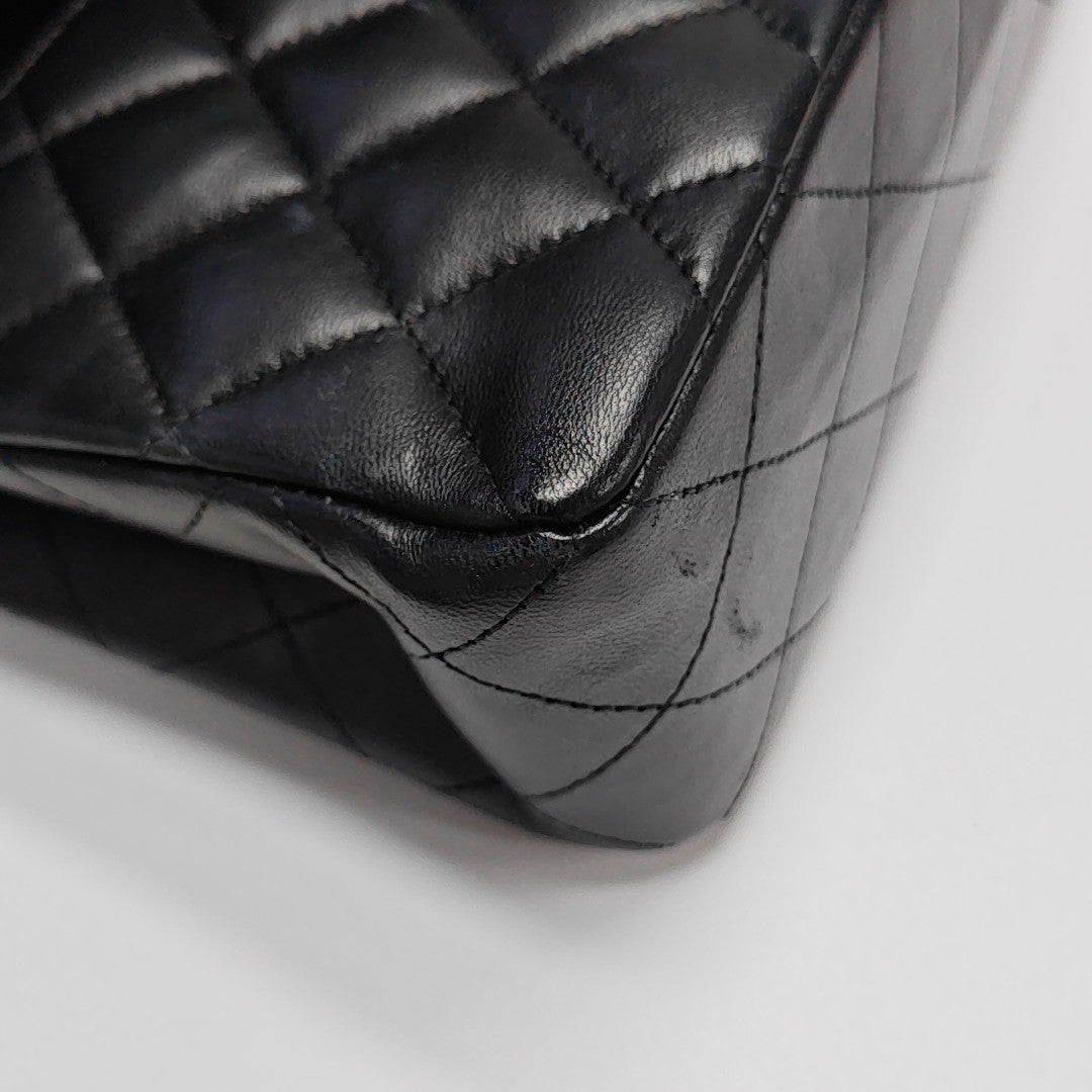 CLASSIC FLAP Small Quilted Lambskin Black