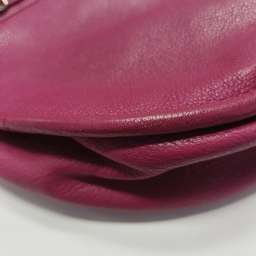 Heritage Medium Calfskin Red
