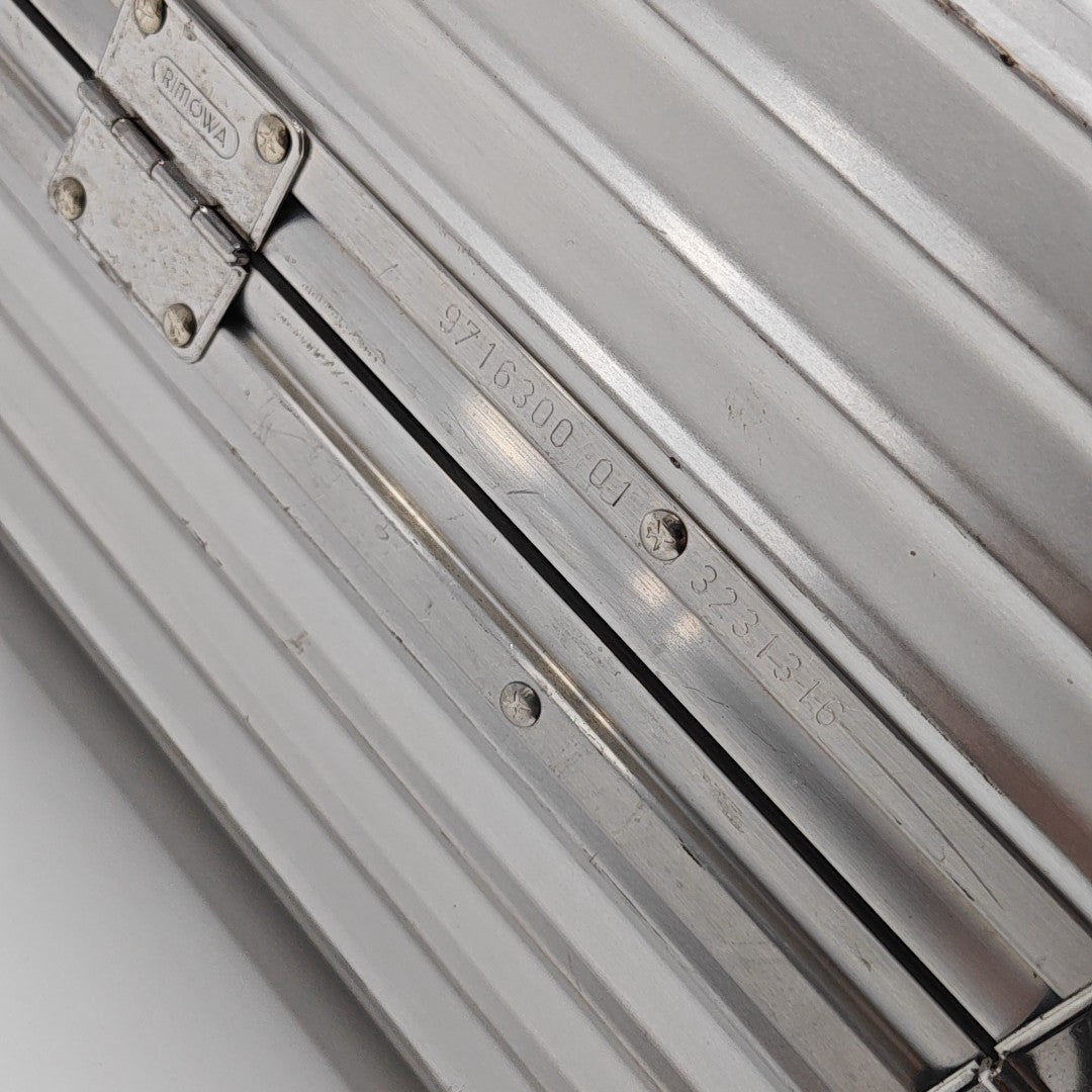 Special Material Luggage Silver