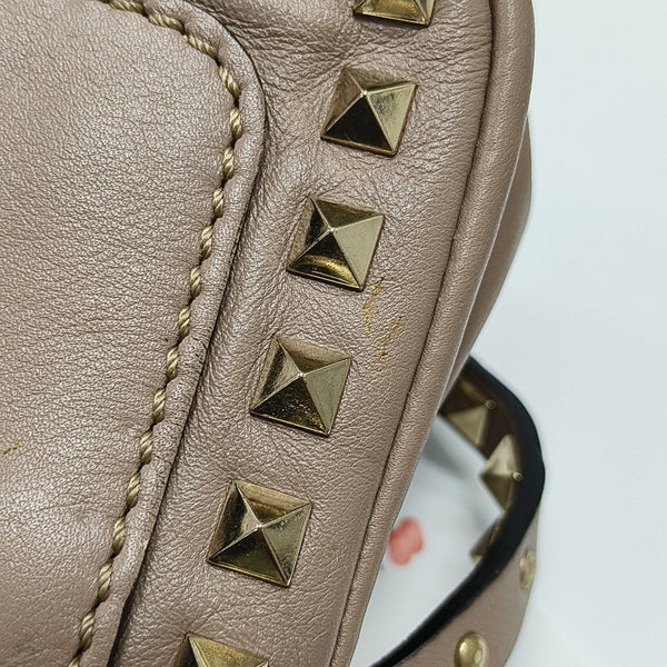 Rockstud Calfskin Pink